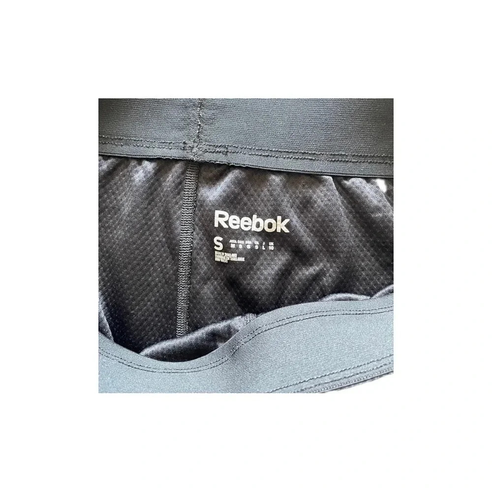 Women’s Reebok Speedwick Athletic Shorts Size Small Black - Picture 3 of 6